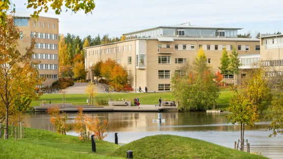 Bild på campusdammen