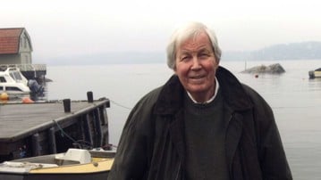 Folke Isaksson på en brygga