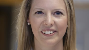 Porträtt på Anne-Marie Fors Connolly, anknuten till Institutionen för klinisk mikrobiologi, Umeå universitet.