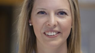 Porträtt på Anne-Marie Fors Connolly, anknuten till Institutionen för klinisk mikrobiologi, Umeå universitet.