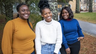 Bild på studenter i kursen Omställning till ett hållbart samhälle