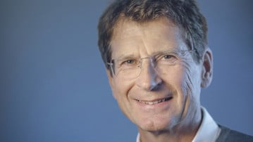 Porträtt på Anders Hanberger, professor vid Institutionen för tillämpad utbildningsvetenskap, Umeå universitet.
