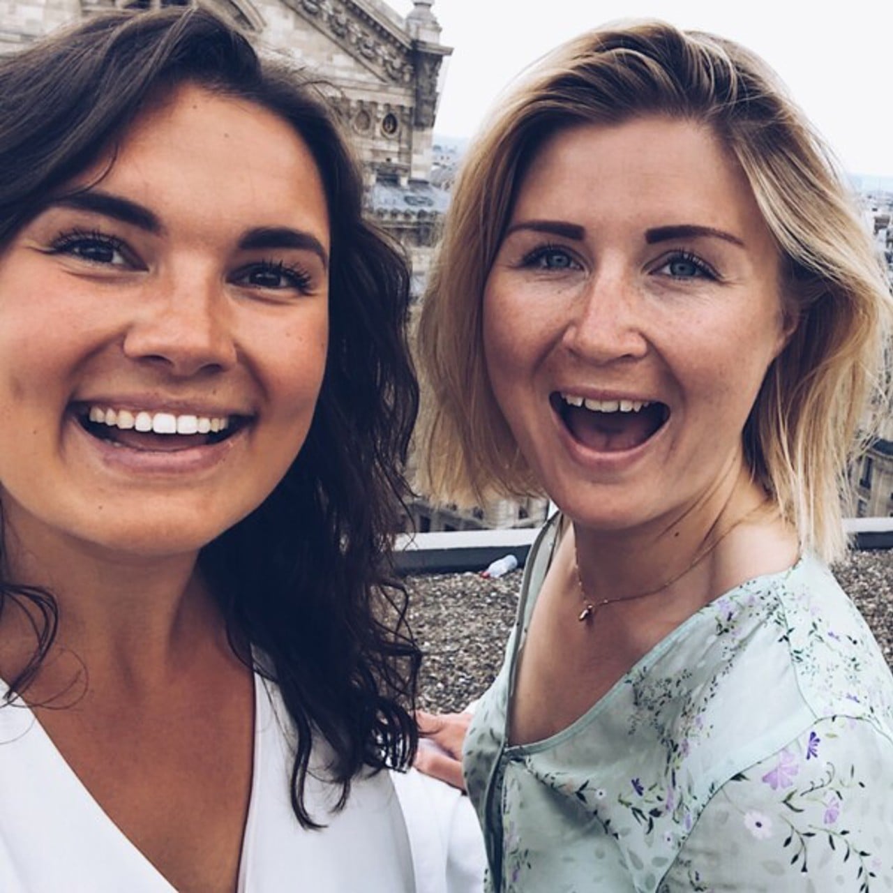 Årets pristagare, Hanna Nygren och Lovisa Kjerstensson.