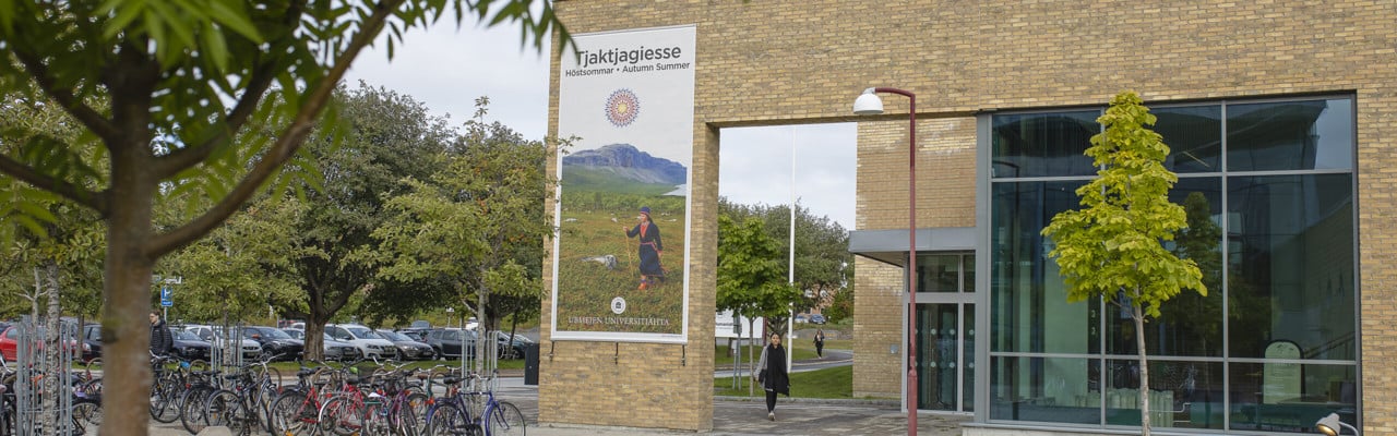 Humanisthusets entré.