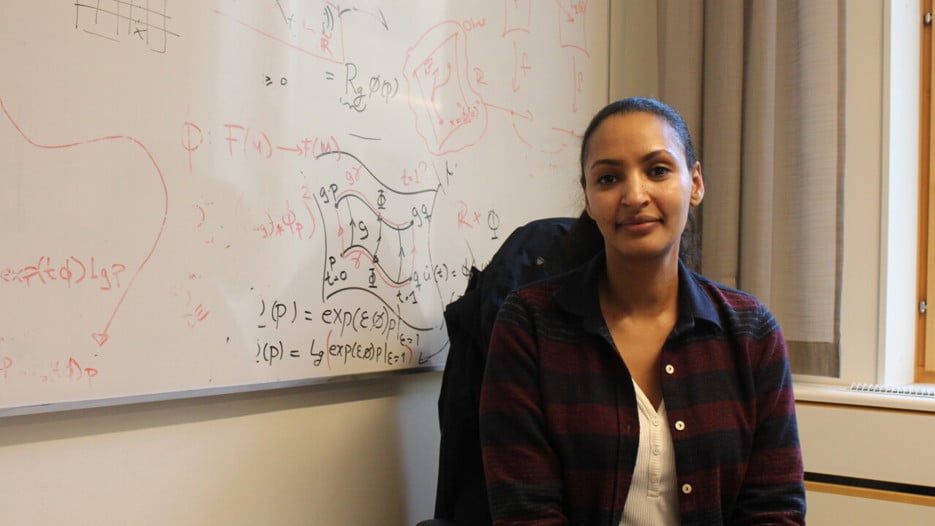 Porträtt på Abigail Berta, doktorand vid Institutionen för matematik och matematisk statistik