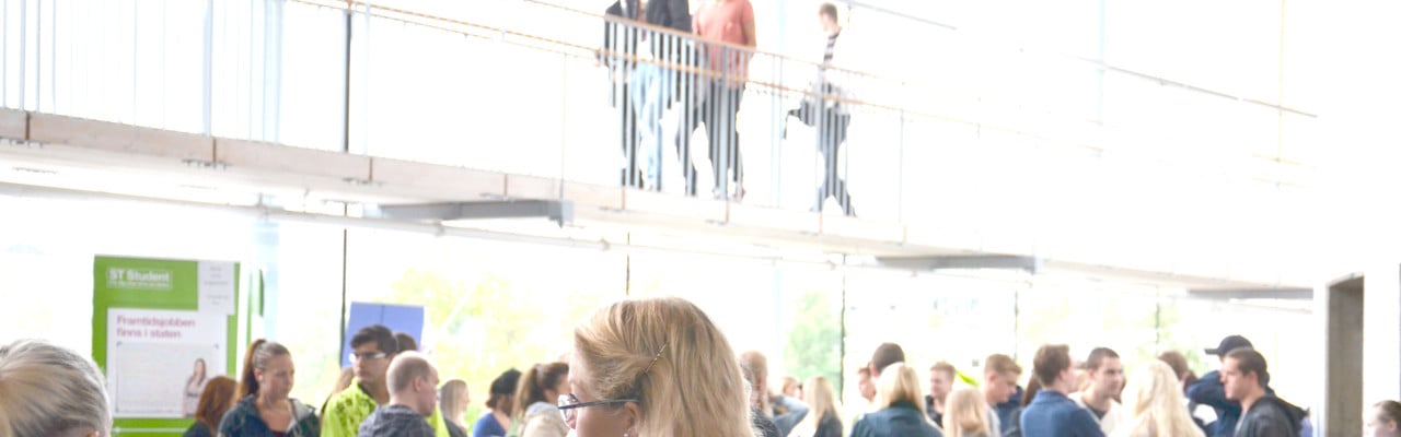 Studenter i Lindellhallen