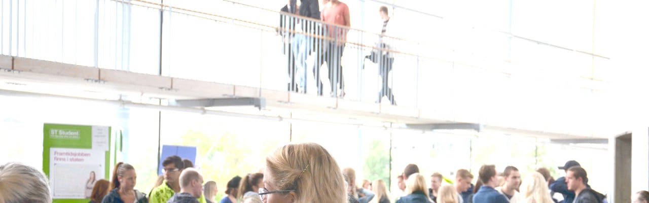Studenter i Lindellhallen