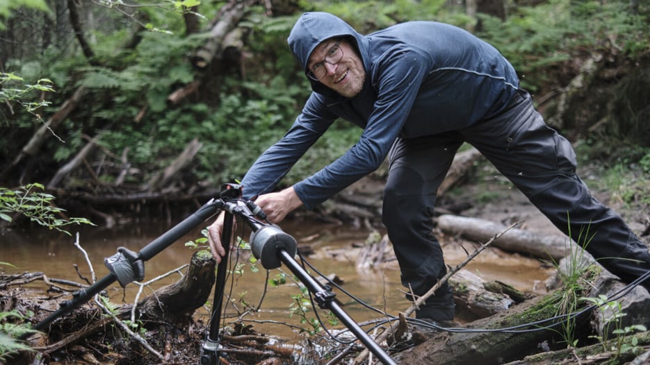 Film: Marcus Klaus ute i fält och berättar mer om sin forskning