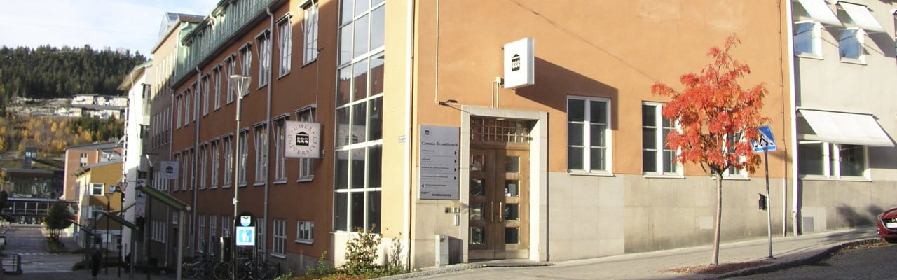 Byggnaden där Umeå universitet håller till i Örnsköldsvik.