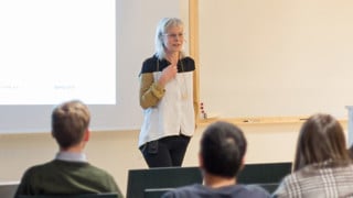 Föreläsning på UB