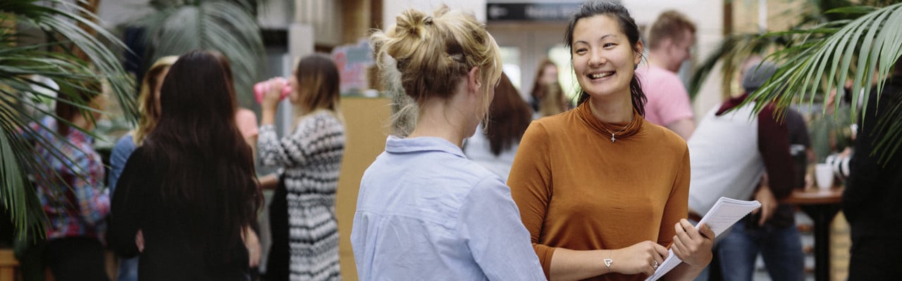 Bild på Studenter i Beteendevetarhuset